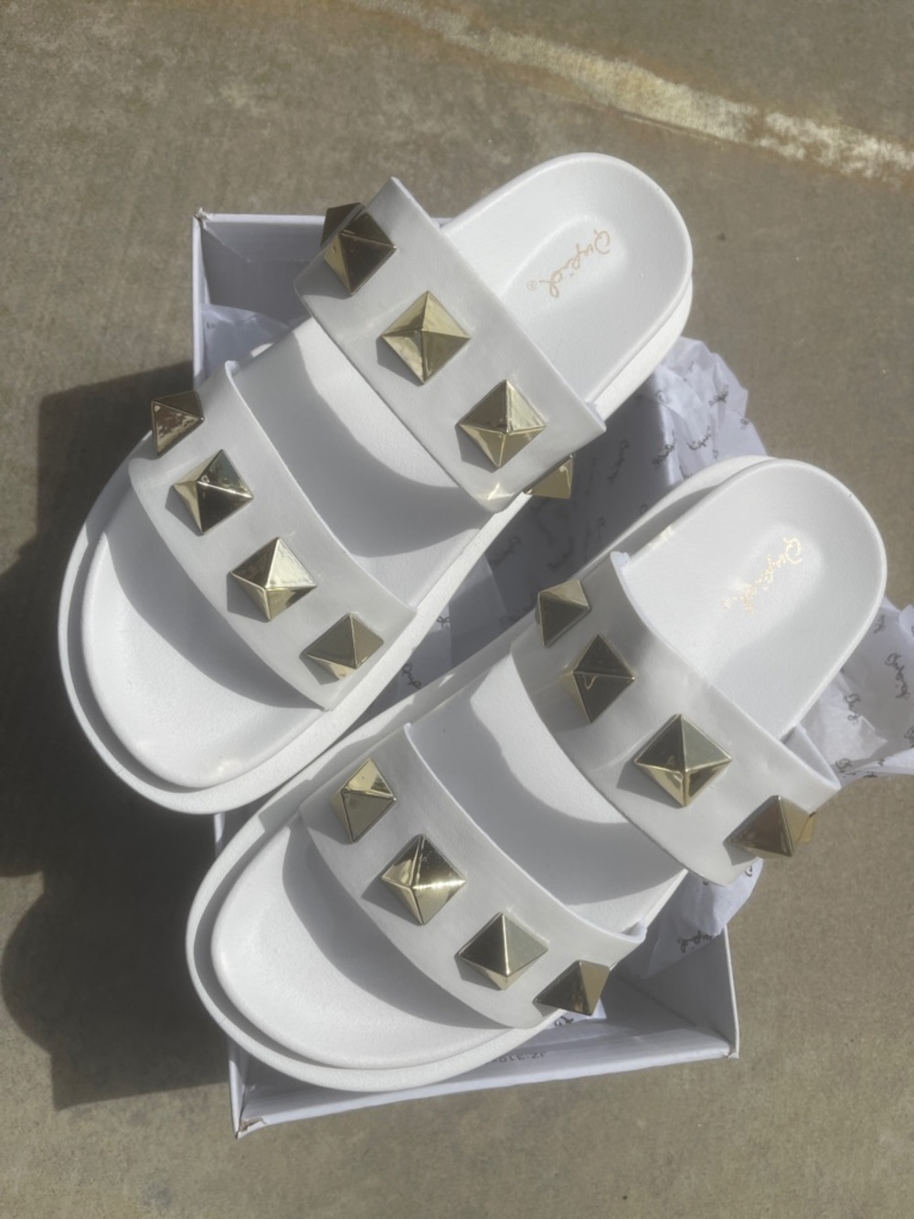 Qupid White Textured Slide Sandals with Gold Accent